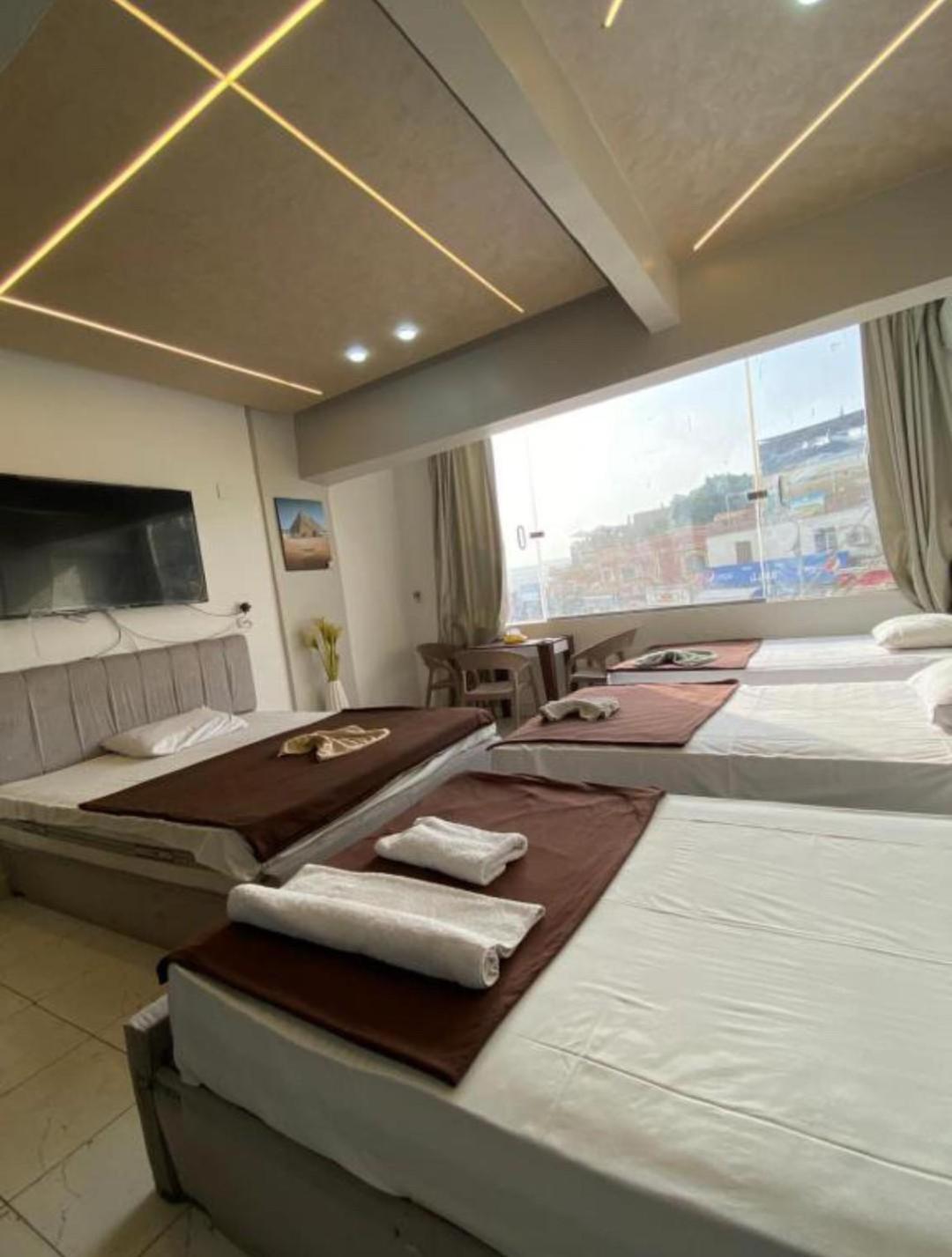 Pyramids Family Inn Kafrat al Jabal Exterior photo