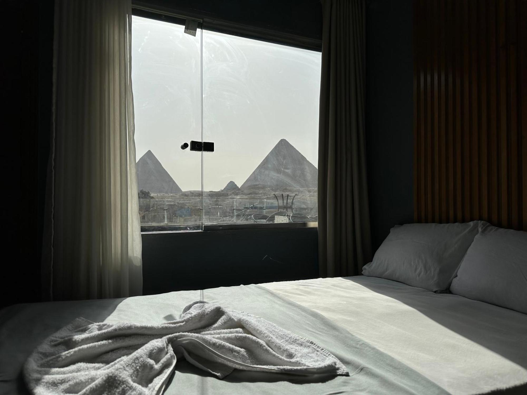 Pyramids Family Inn Kafrat al Jabal Exterior photo