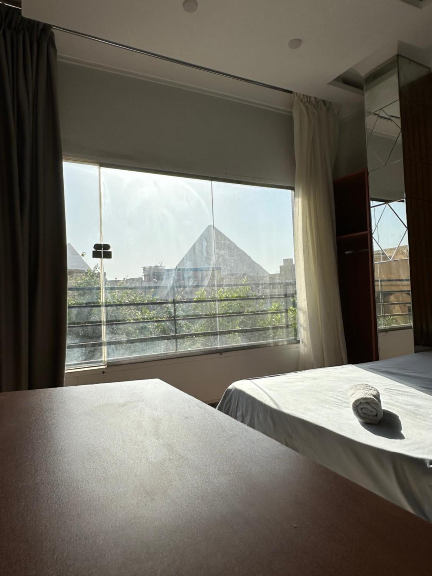 Pyramids Family Inn Kafrat al Jabal Exterior photo